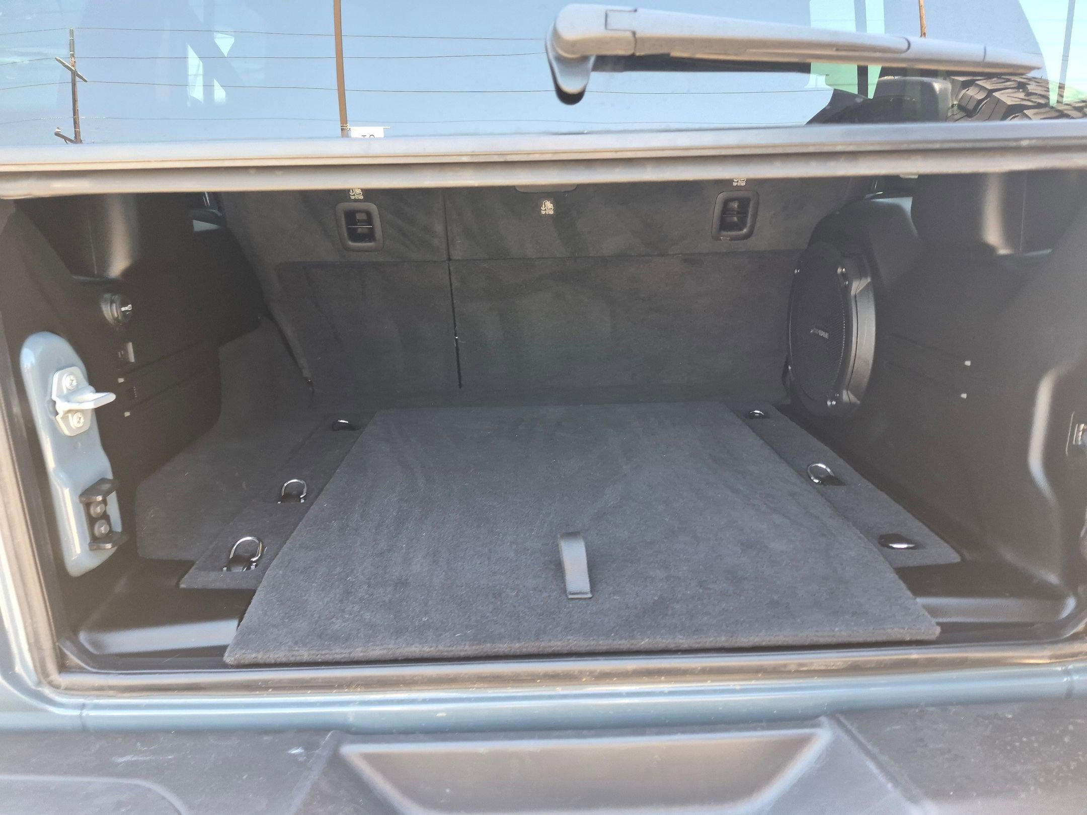 Ken Garff Cert 2025 Anvil Clearcoat Jeep Rubicon X image 28