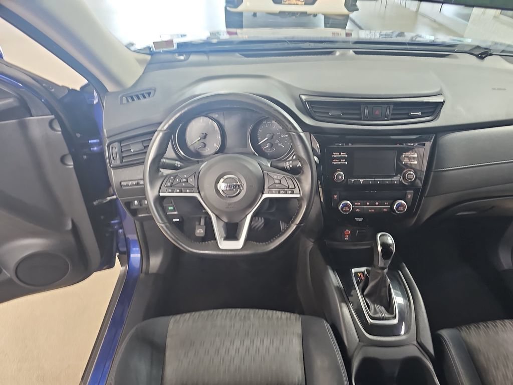 Used 2017 Blue Nissan SV image 19