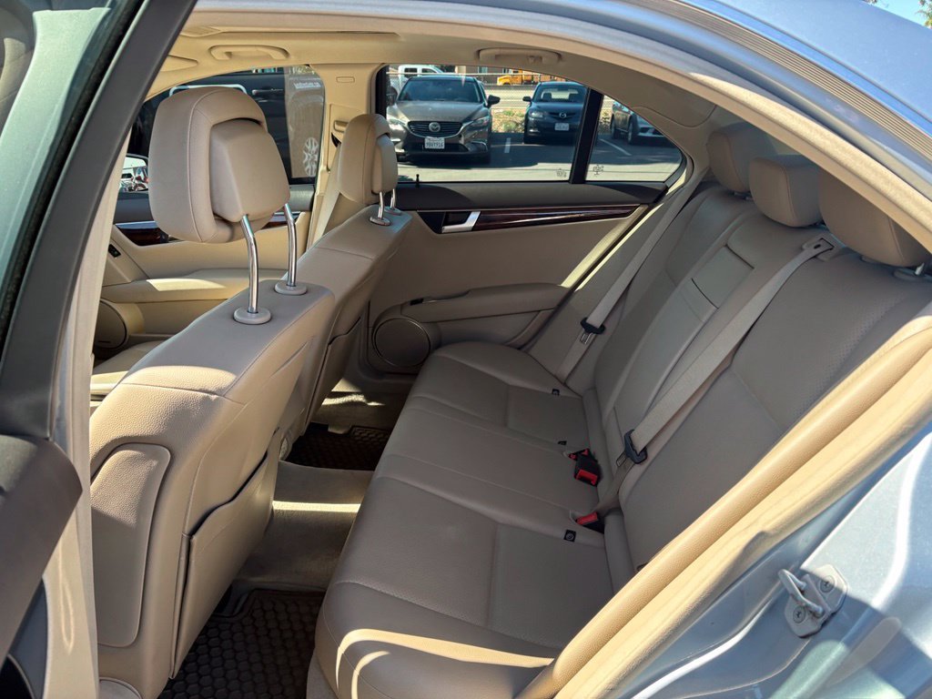 Used 2014  Mercedes-Benz C 350 image 11