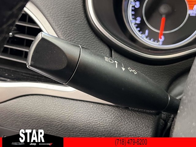 Used 2019 Granite Crystal Metallic Clearcoat Jeep Limited image 25