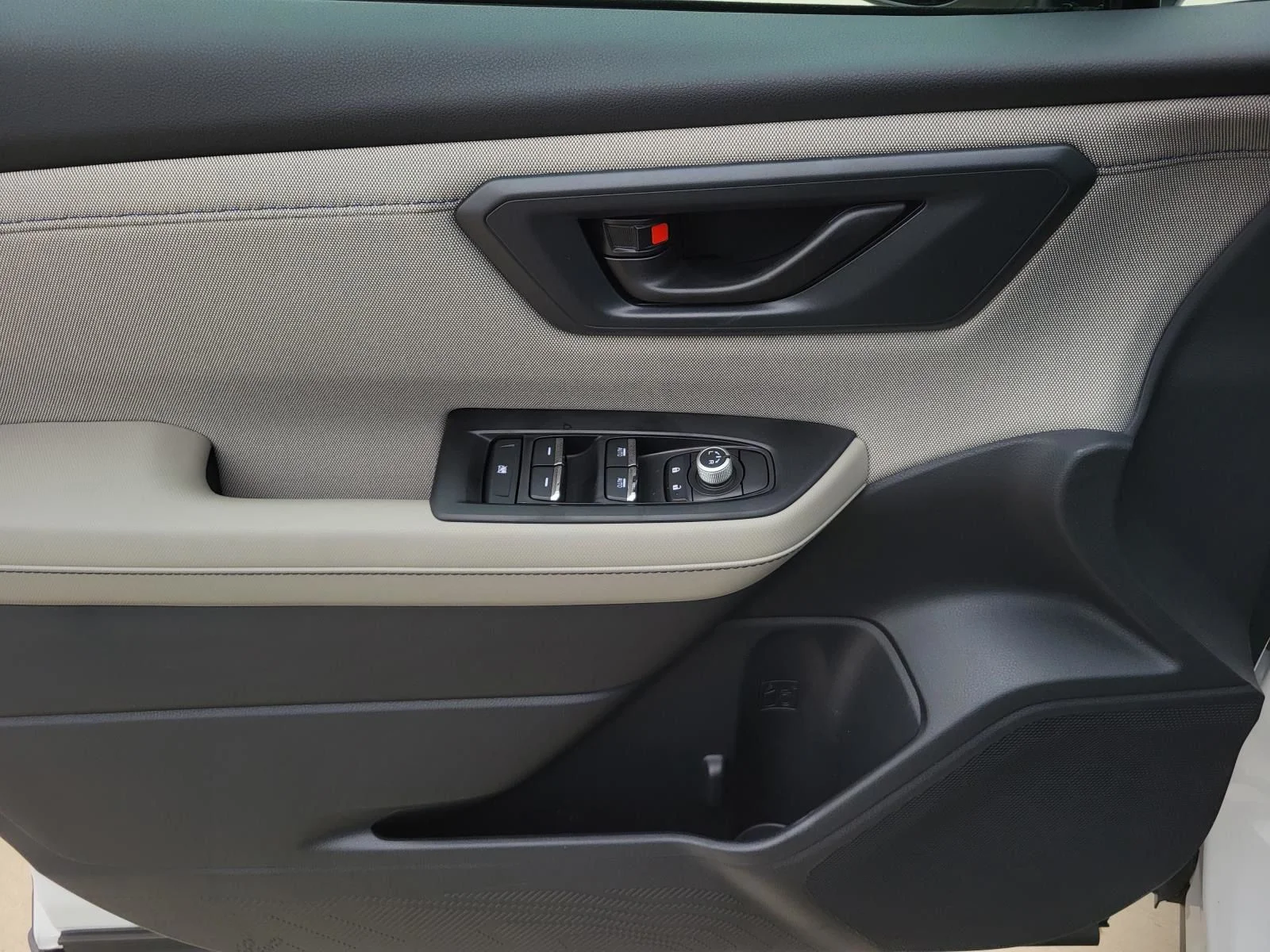 New 2026 CRYSTAL WHITE PEARL Subaru Premium Hybrid image 7