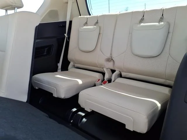 Used 2021 Starfire Pearl Lexus Luxury image 19