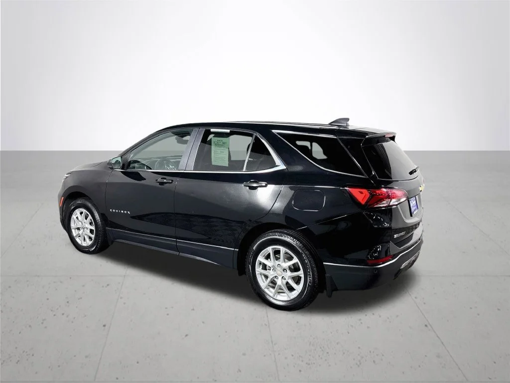Used 2022 Black Chevrolet LT image 8
