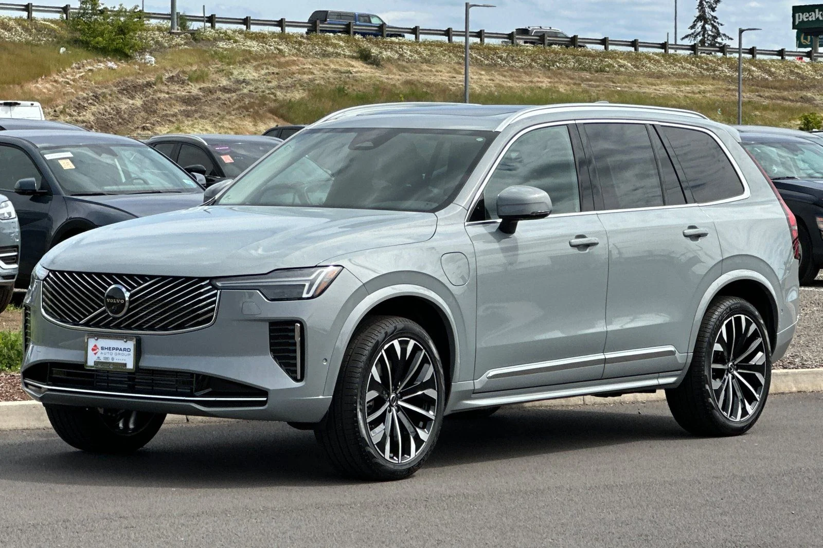 New 2026 Vapour Grey Volvo Plus image 7