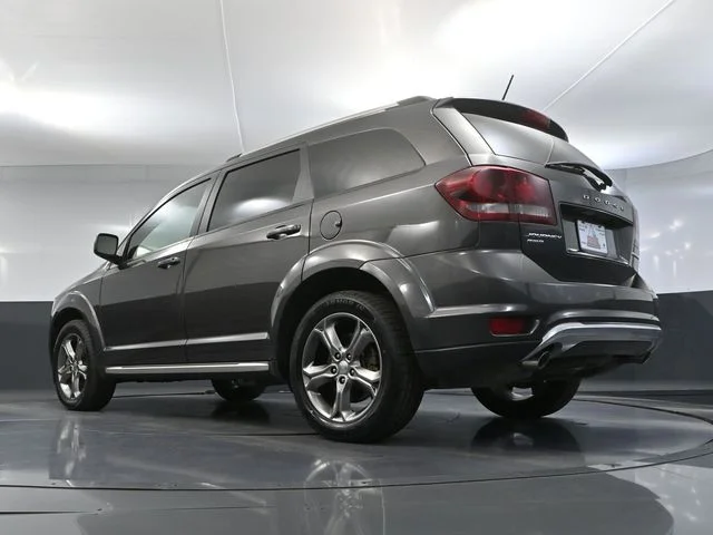 Used 2017 Gray Dodge Crossroad image 50