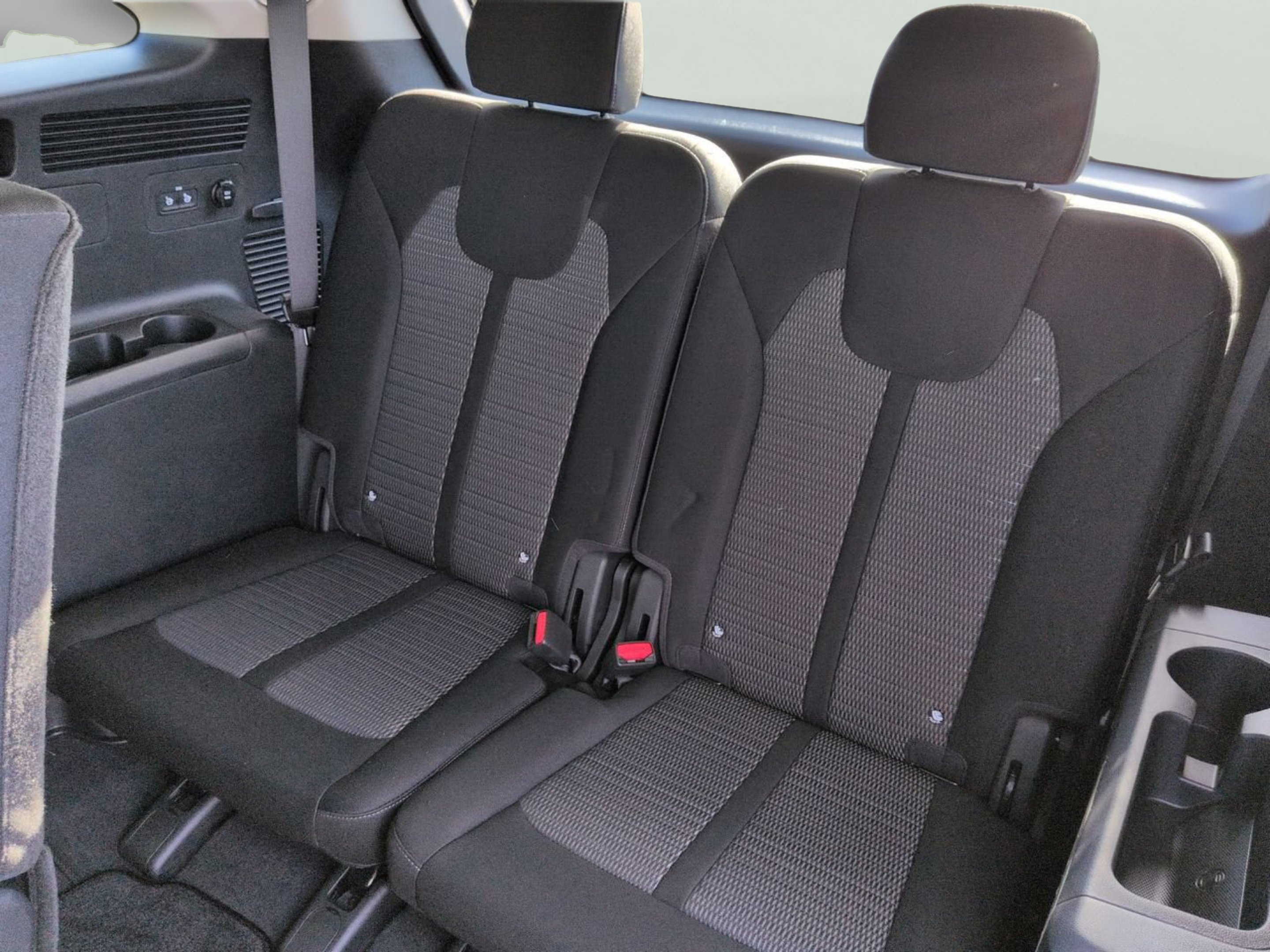 New 2026 Ivory Silver Kia LX image 36
