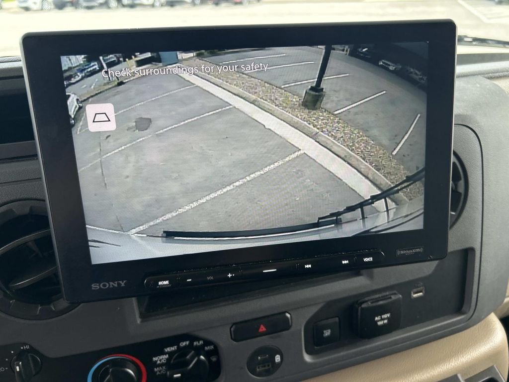 Used 2025 Oxford White Ford Base image 31