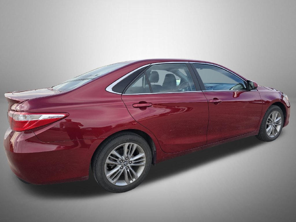 Used 2016 Red Toyota SE image 3