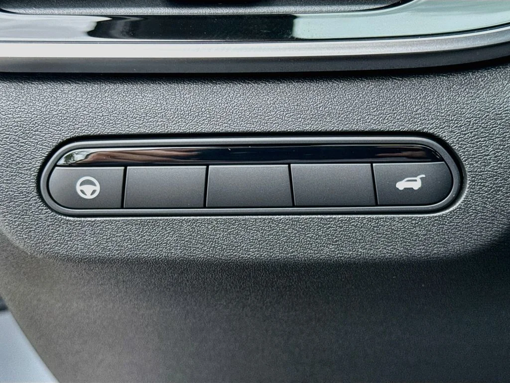 New 2027 Gray INFINITI SPORT image 10