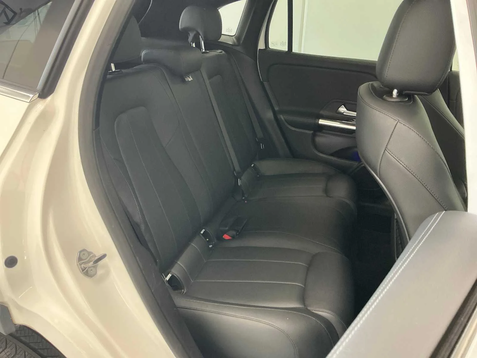 Certified Used 2022 Polar White Mercedes-Benz GLA 250 image 21