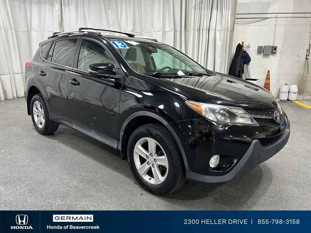 Used 2013 Toyota RAV4 XLE with VIN 2T3RFREV7DW091882 for sale in Beavercreek, OH