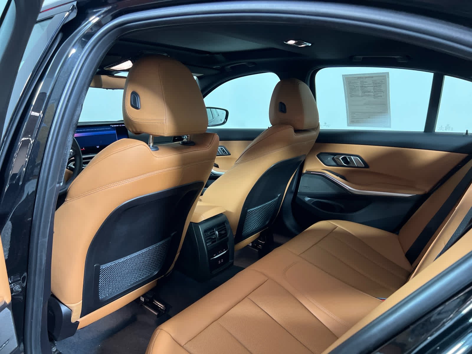 2023 BMW 3 Series 330i - Photo 14