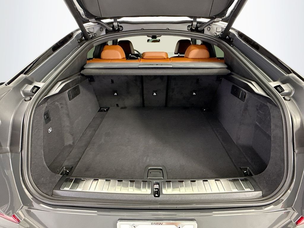 New 2027 Gray Metallic BMW xDrive40i image 27