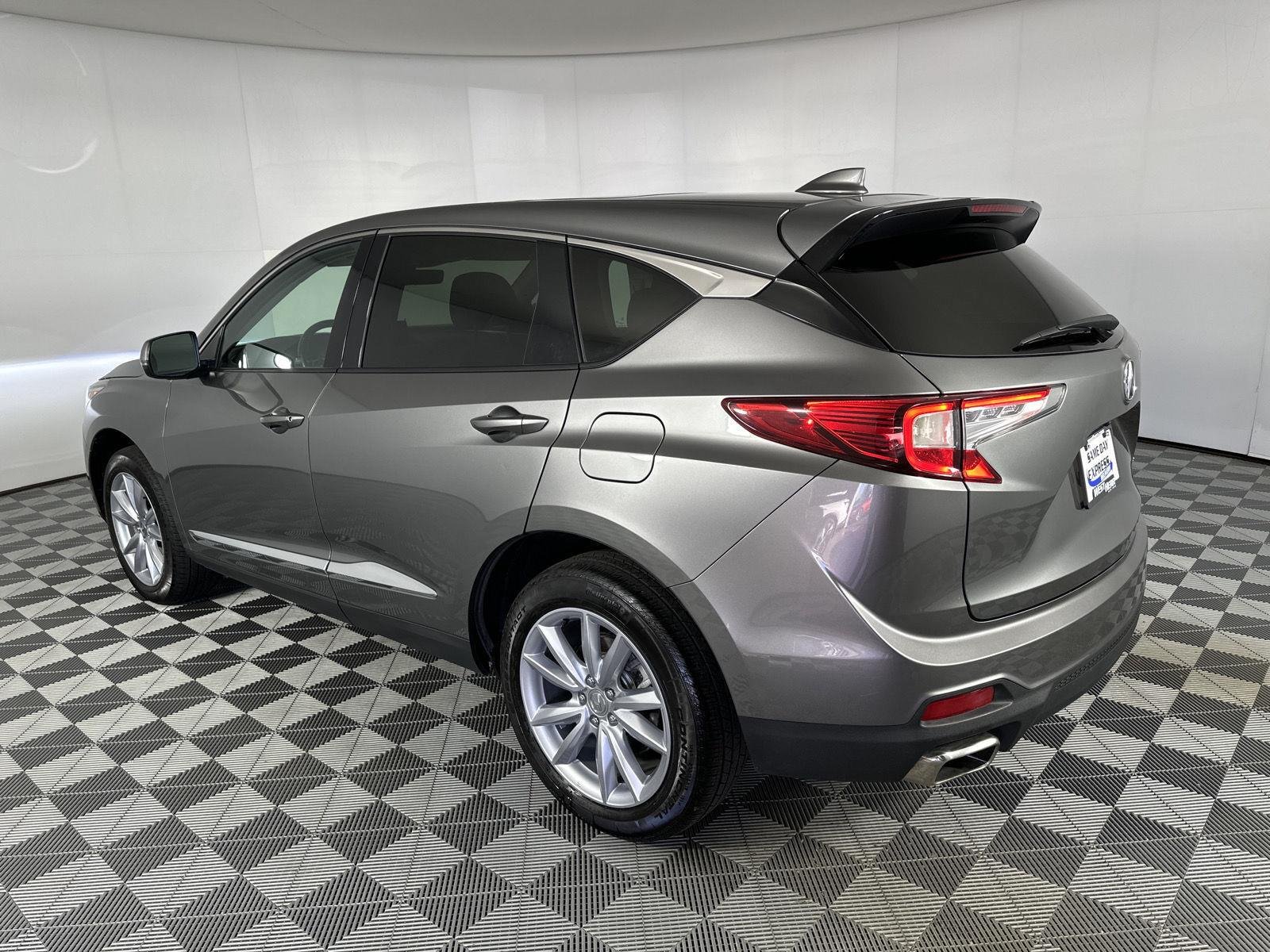 Used 2024 Liquid Carbon Metallic Acura SH-AWD image 22