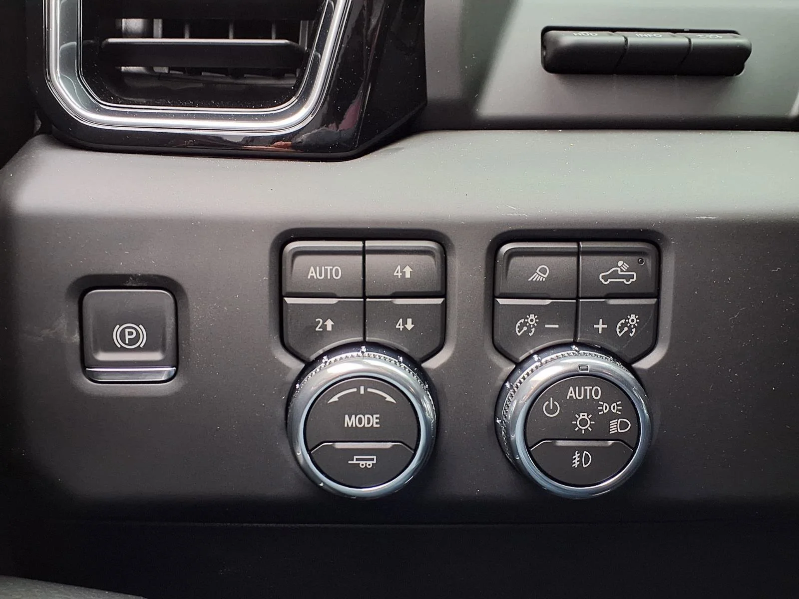 2026 GMC Sierra 2500HD Denali - Photo 25