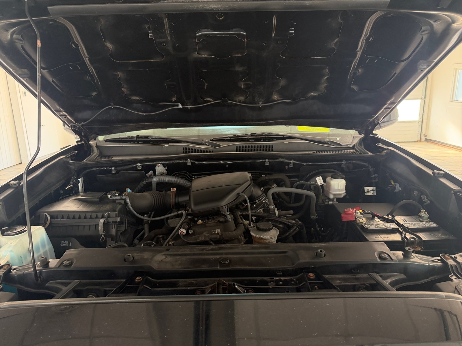 Used 2018 Midnight Black Metallic Toyota SR image 6