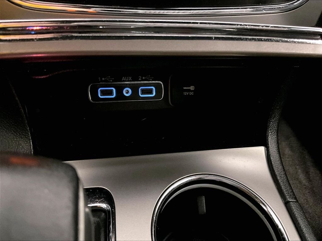 Used 2018 White Jeep Altitude image 26