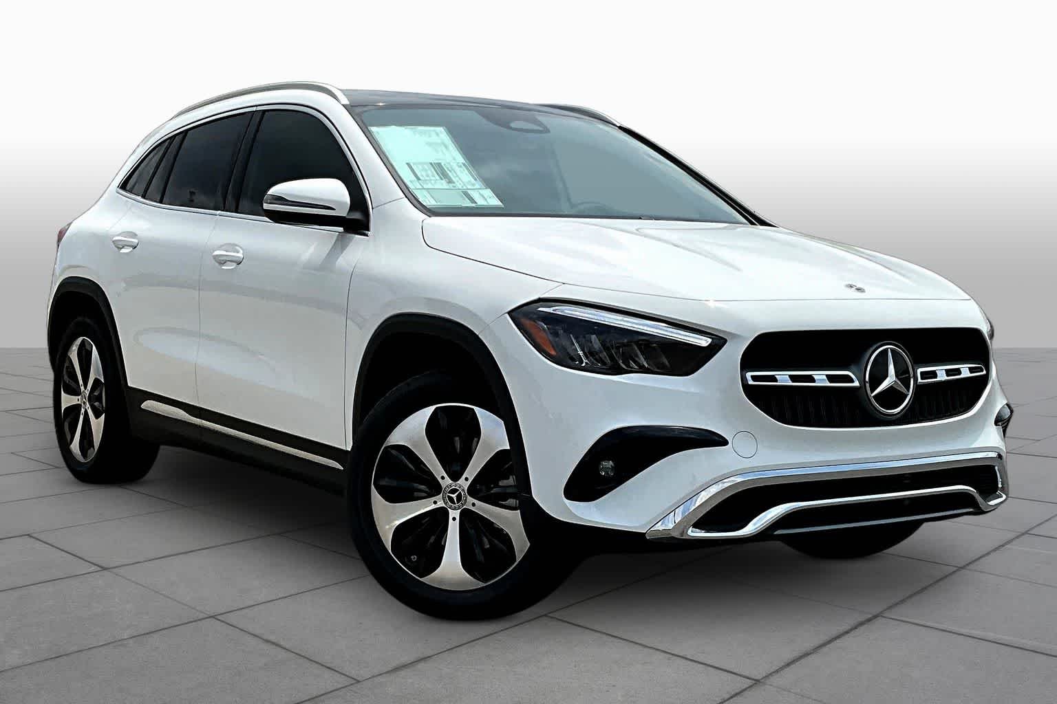 New 2026 Polar White Mercedes-Benz GLA 250 image 2