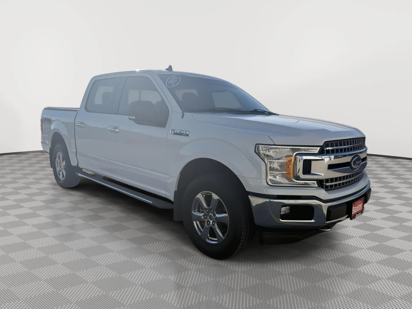 Used 2019 Oxford White Ford XLT image 1