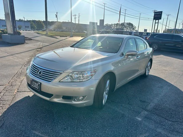 Used 2010 Beige Lexus 460 image 3