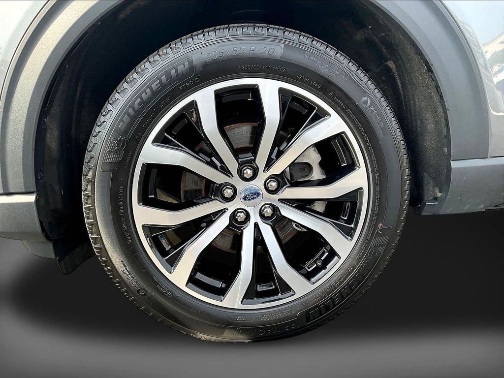 Used 2025 Gray Ford ST-Line image 35