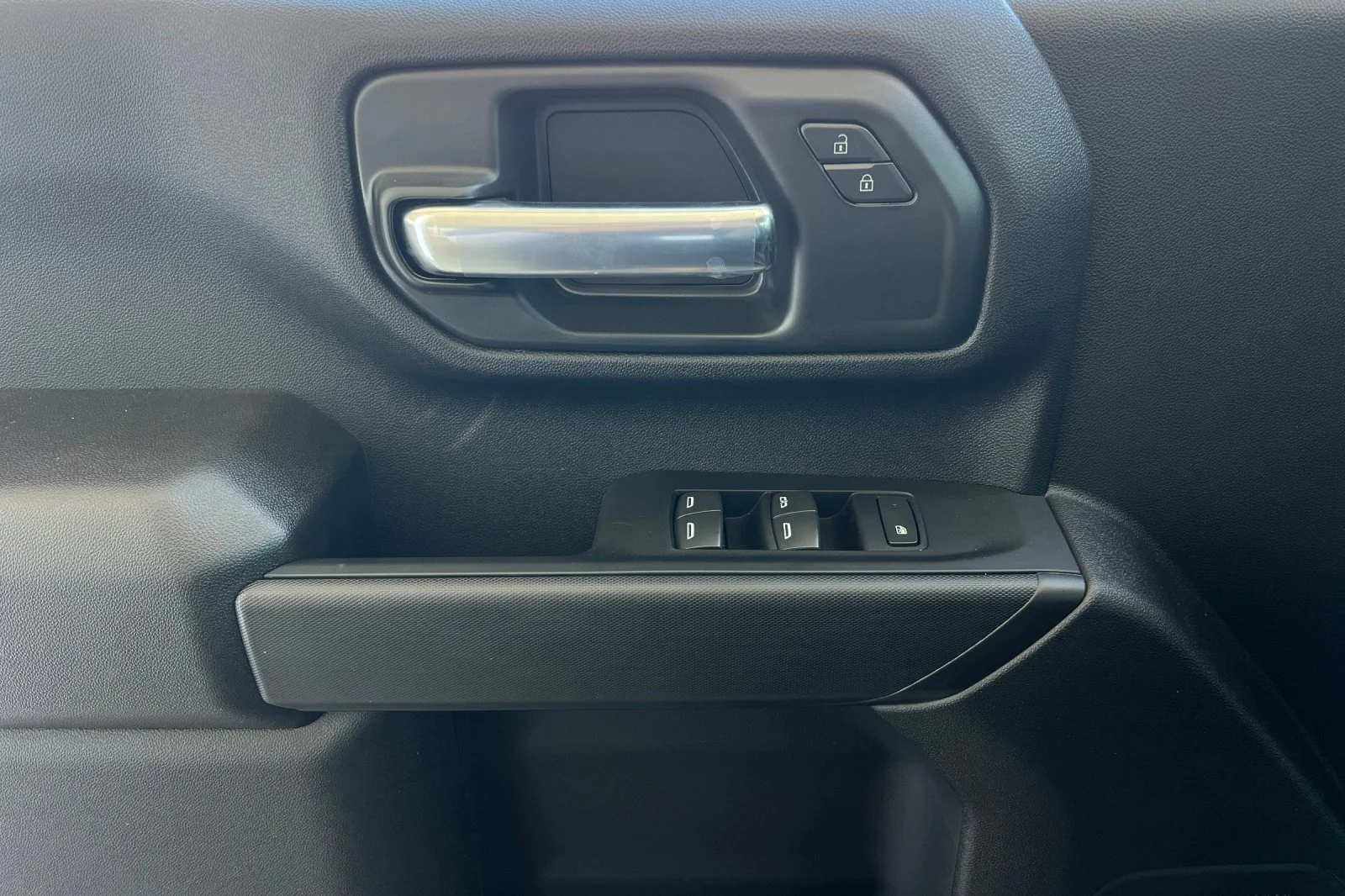 New 2026 Onyx Black GMC Pro image 9