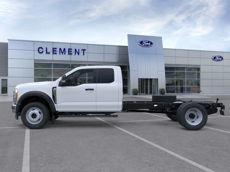 New 2026 Oxford White Ford F-550® XL image 3