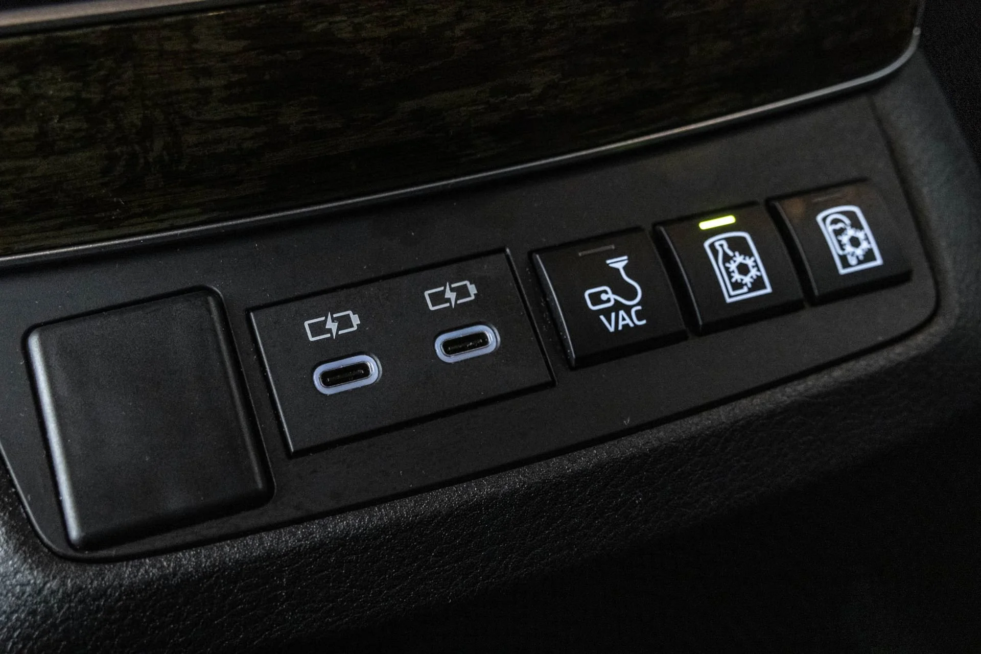 Used 2025 Blue Toyota Platinum image 38