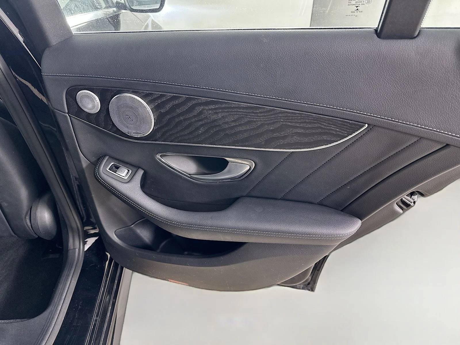 Used 2016  Mercedes-Benz  image 39