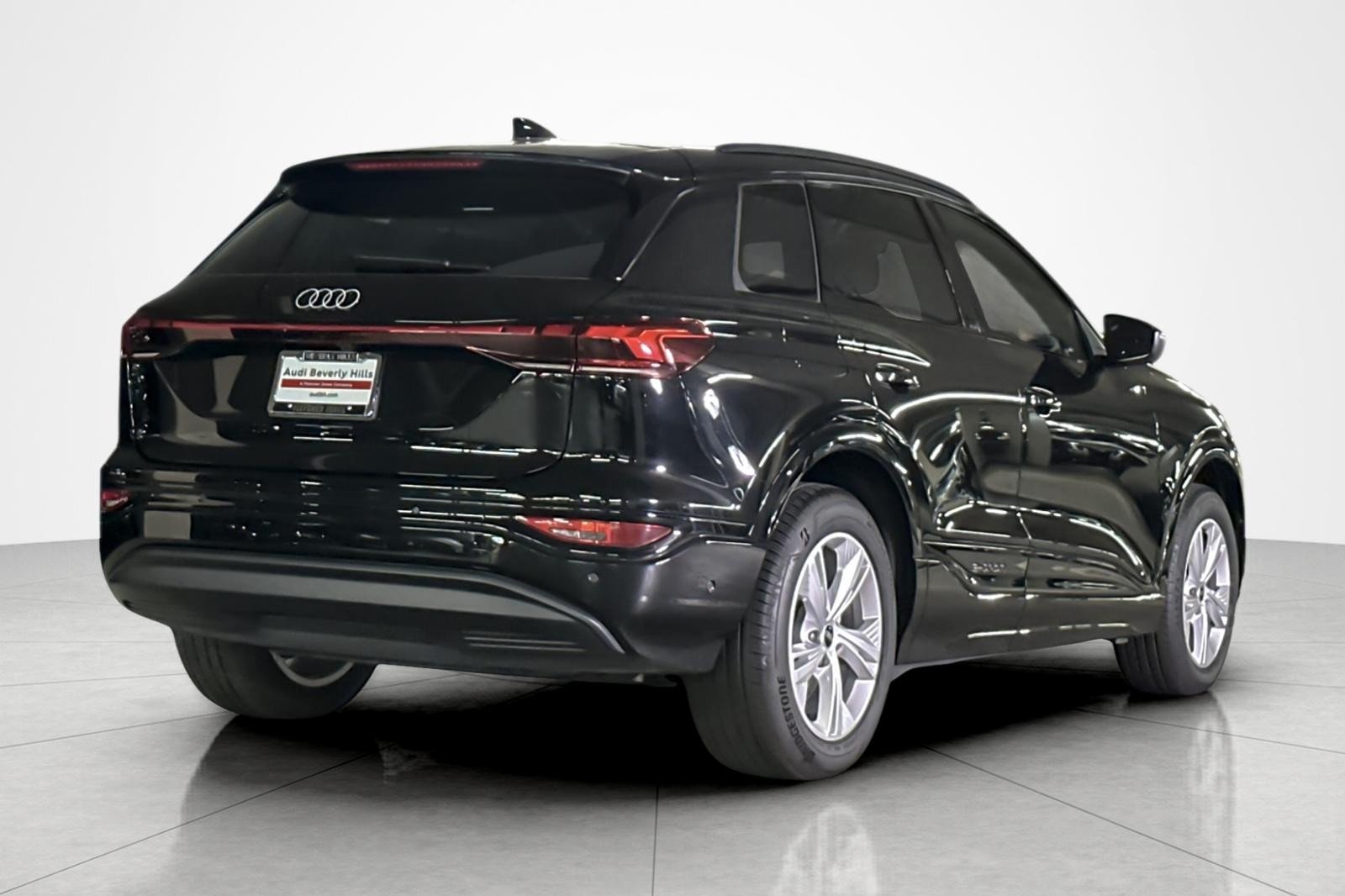 Used 2025 Mythos Black Metallic Audi Premium RWD image 5