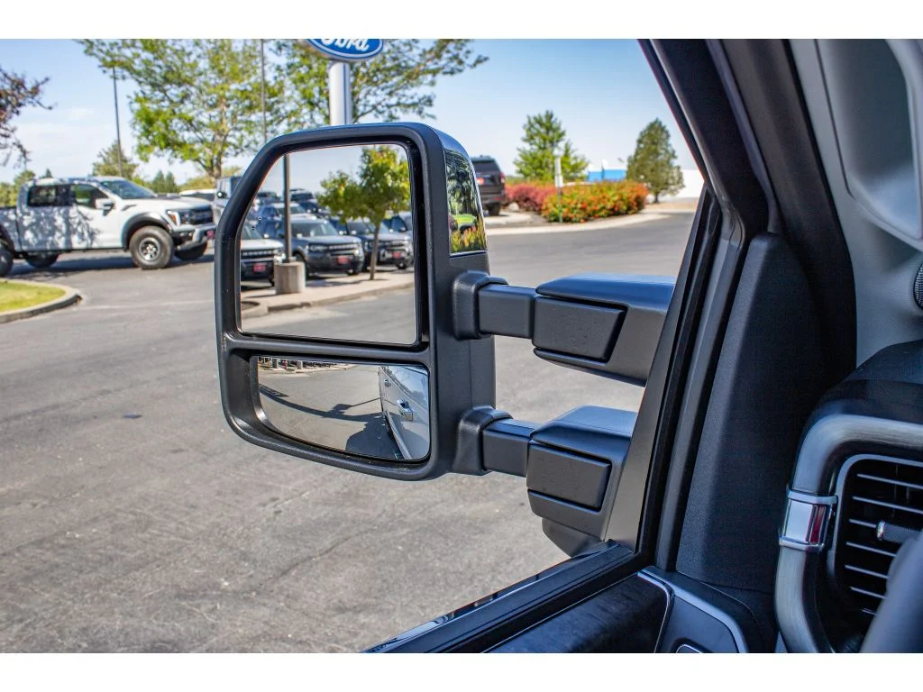 New 2026 Star White Metallic Tri-Coat Ford LARIAT image 38