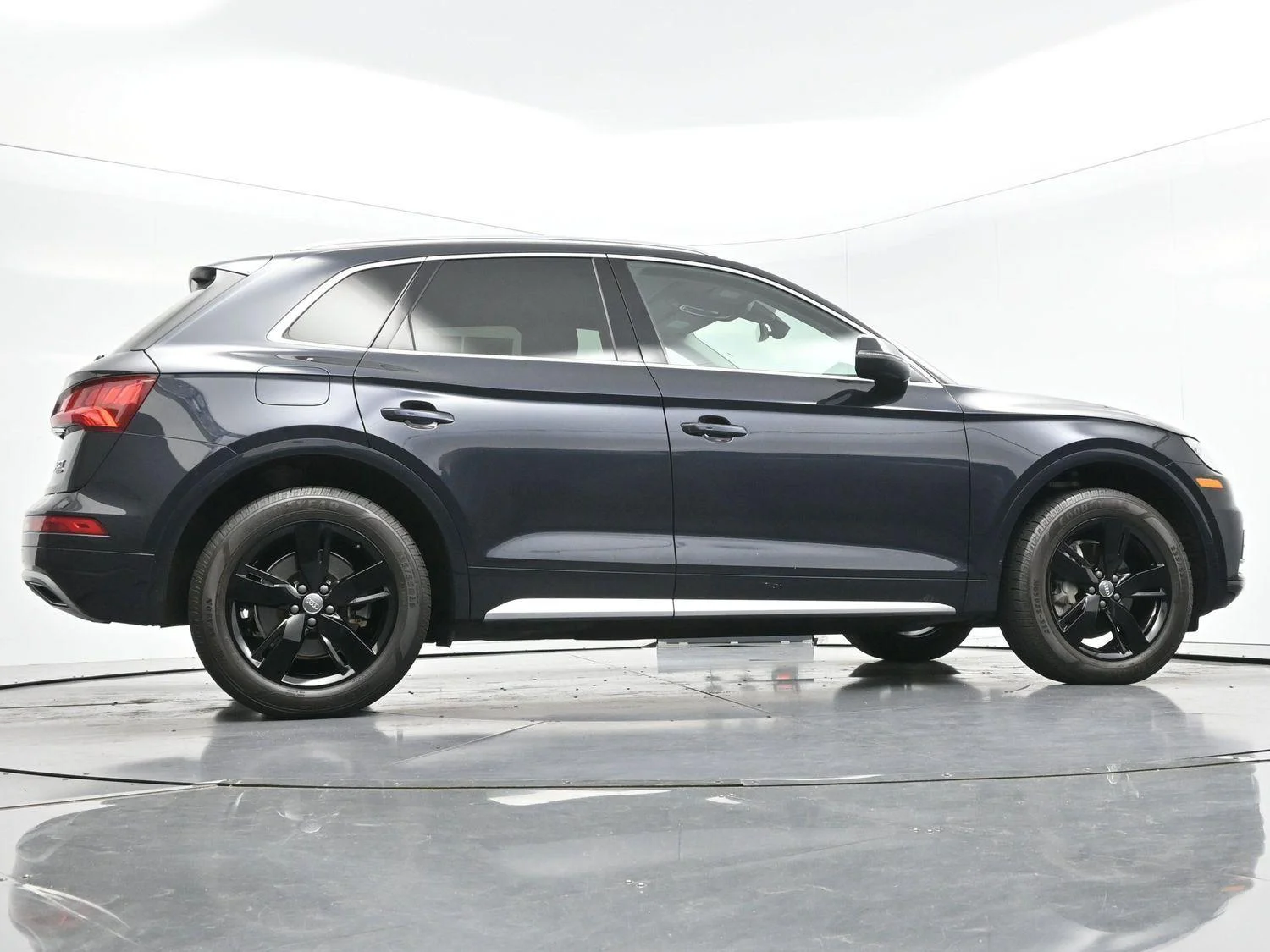 Used 2018 Moonlight Blue Metallic Audi Tech Premium Plus image 51