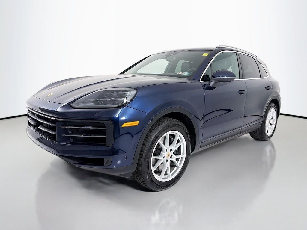 2025 Porsche Cayenne -'s photo