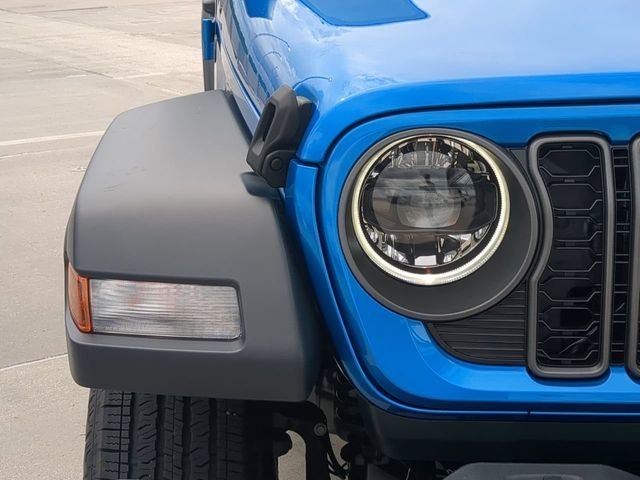 New 2027 Hydro Blue Pearl-Coat Paint Jeep  image 10