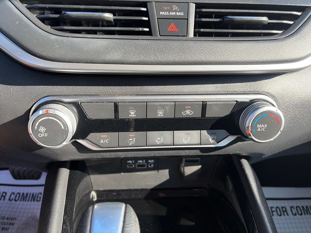 Used 2021 Gun Metallic Nissan 2.5 SV image 18