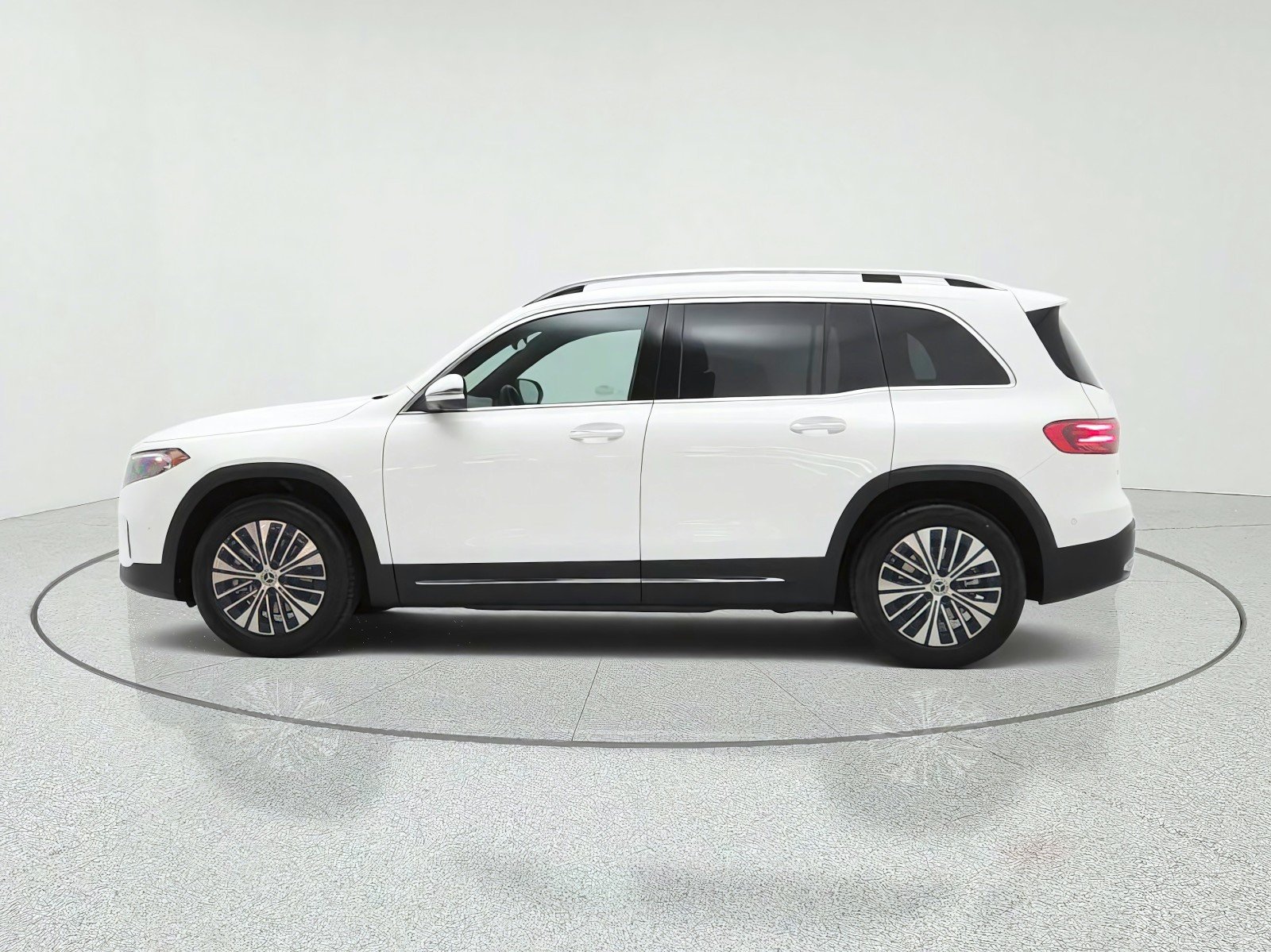 Certified Used 2025 Polar White Mercedes-Benz EQB 250+ SUV image 8