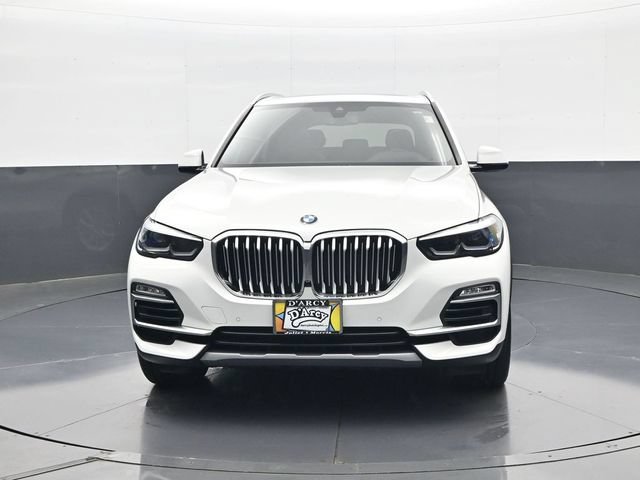 Used 2021 White BMW xDrive40i image 2