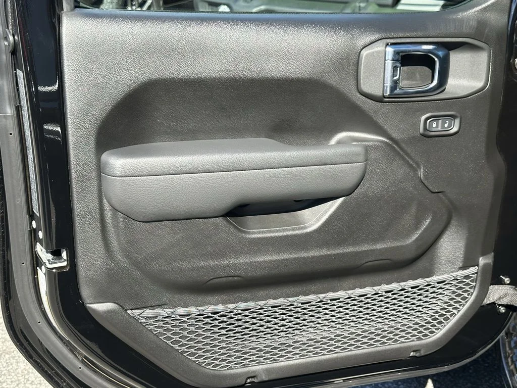 2026 Jeep Wrangler 2-Door Sport - Photo 10