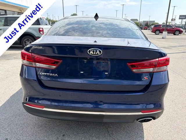 Used 2018 Blue Kia S image 4