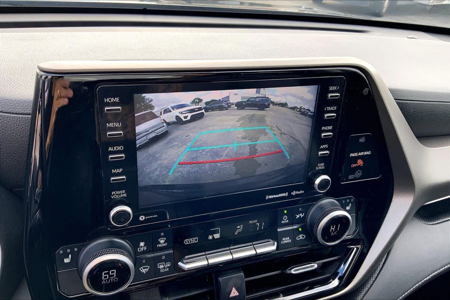Used 2020 Midnight Black Metallic Toyota XLE image 24