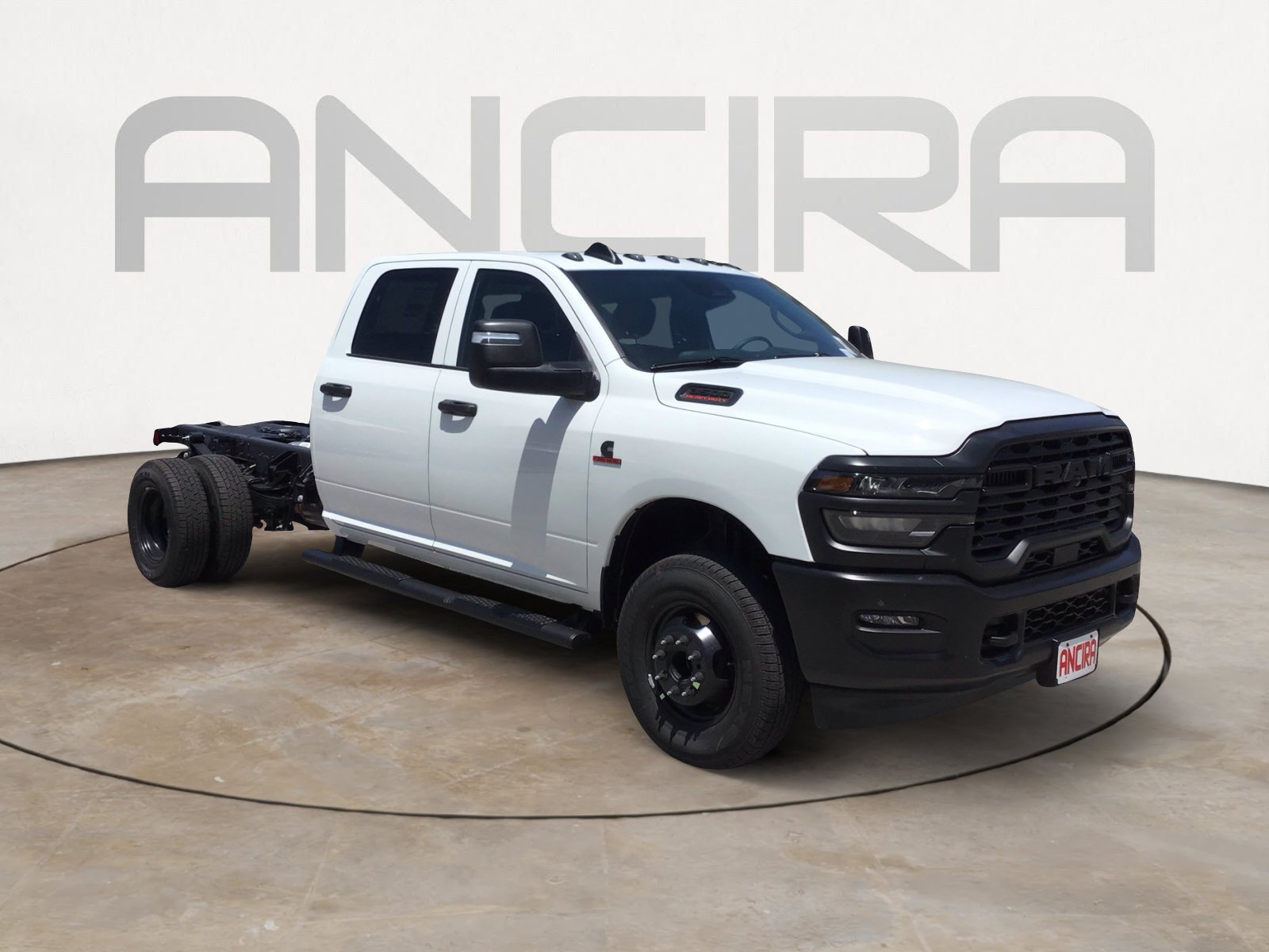 New 2026 Bright White Clearcoat RAM Tradesman image 4