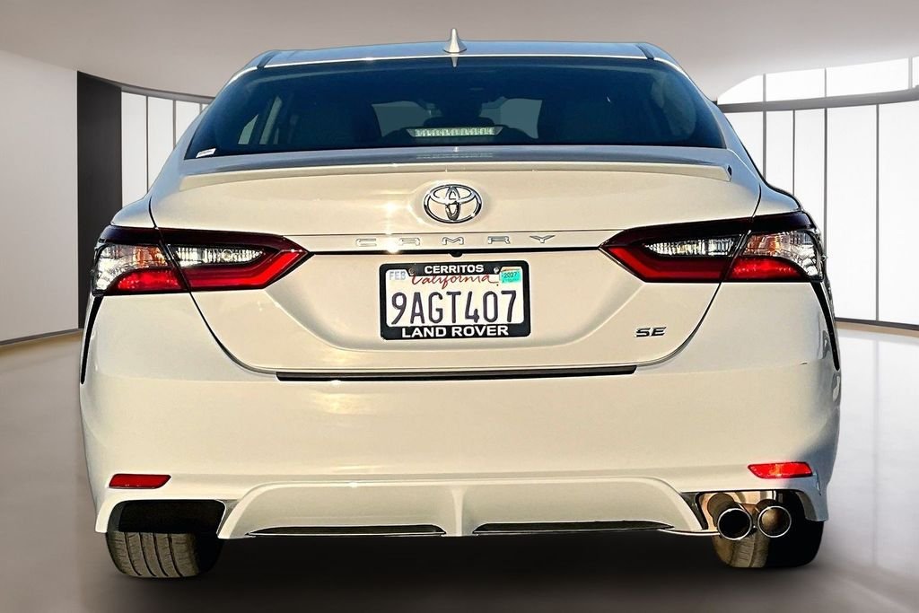 Used 2022 Ice Edge Toyota SE image 5