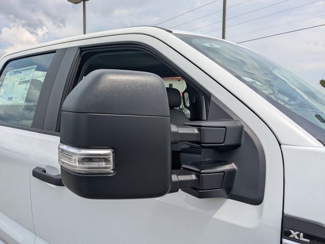 New 2026 Oxford White Ford F-250® XL image 11