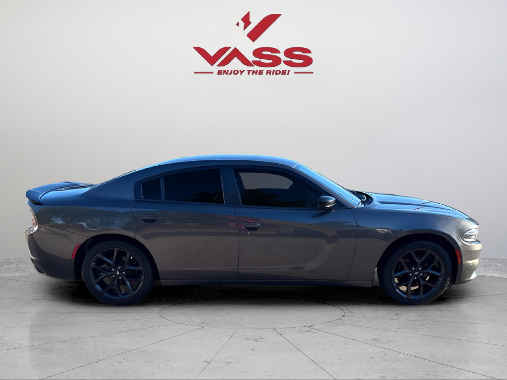 Used 2019 Gray Dodge SXT image 6