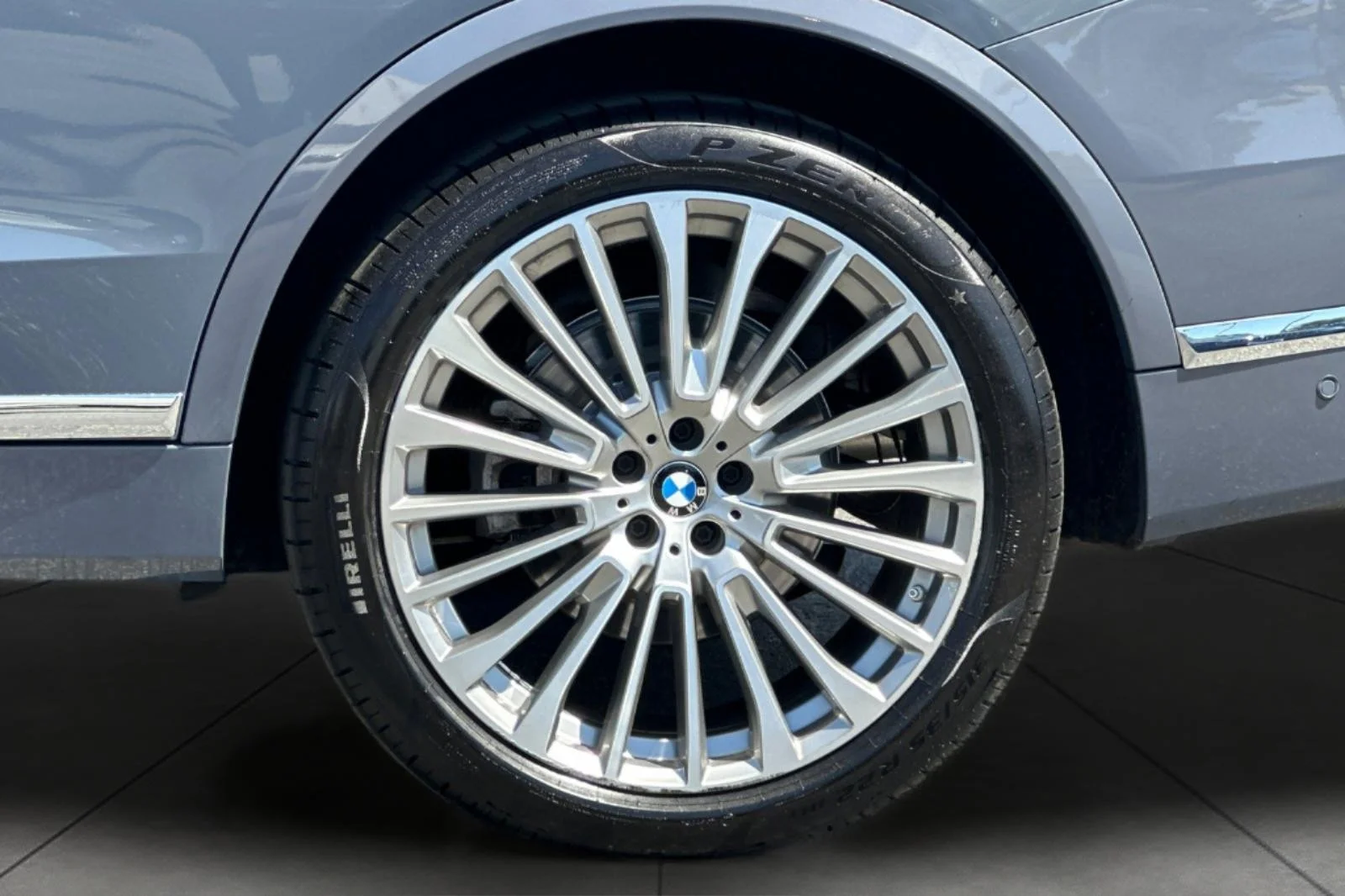 Used 2024 Sparkling Copper Metallic BMW xDrive40i image 27
