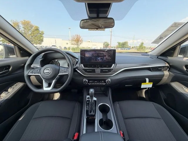New 2026 Super Black Nissan 2.5 SV image 18