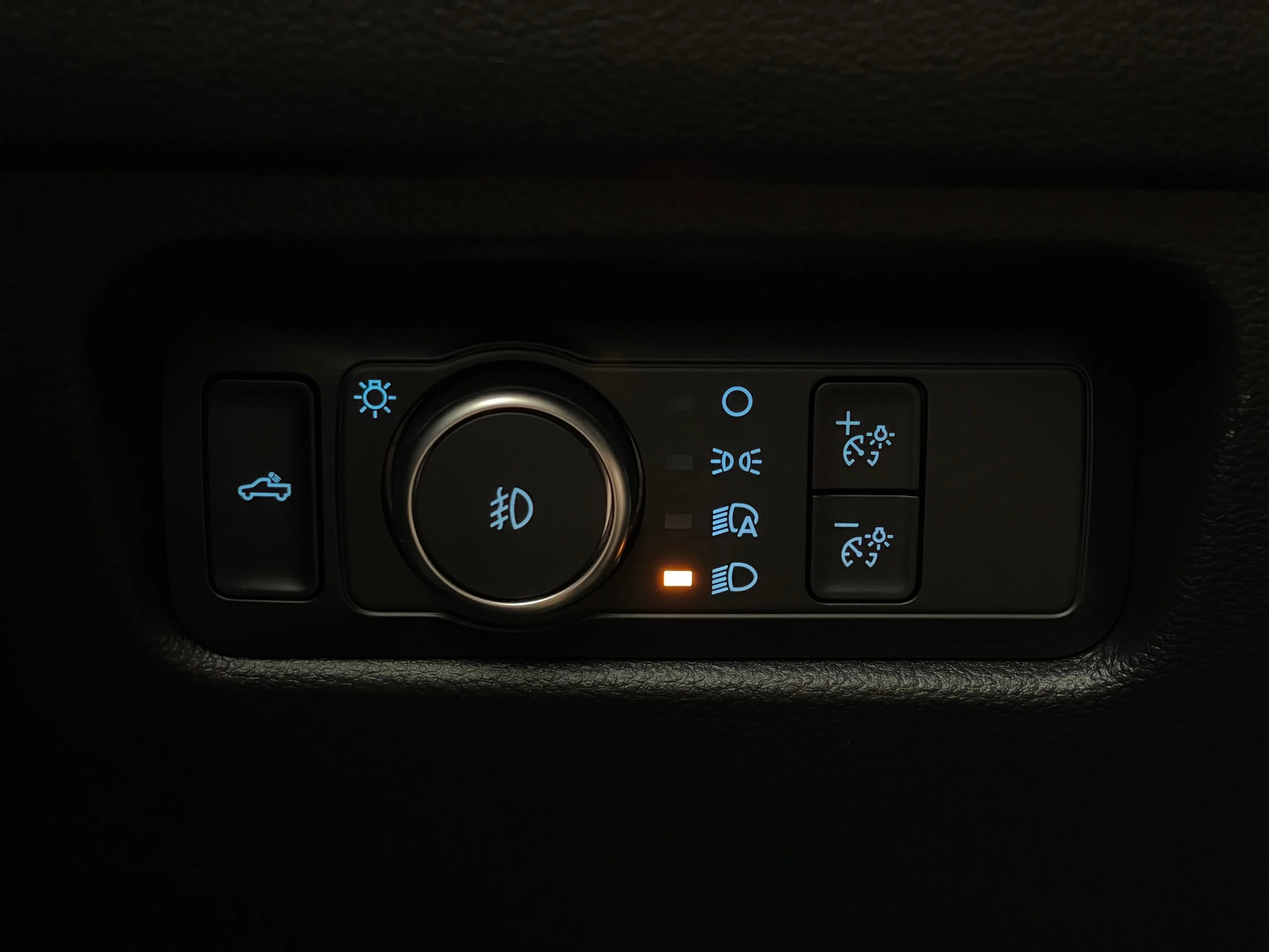 Used 2024 White Ford XLT image 21