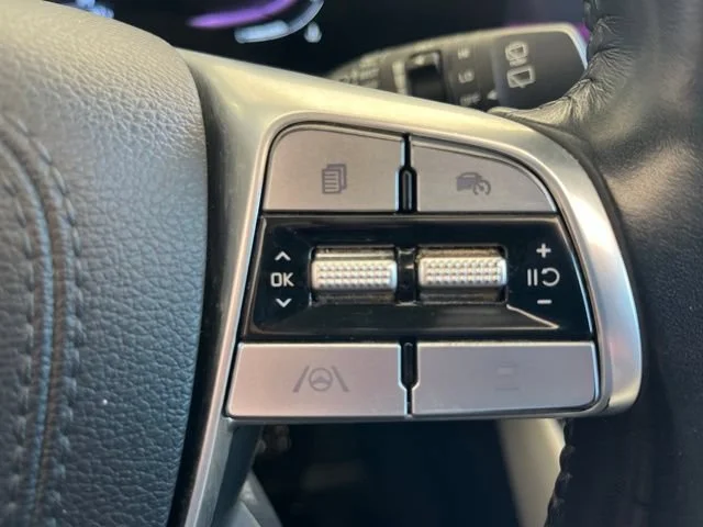 Certified Used 2024 Glacial White Pearl Kia S image 24