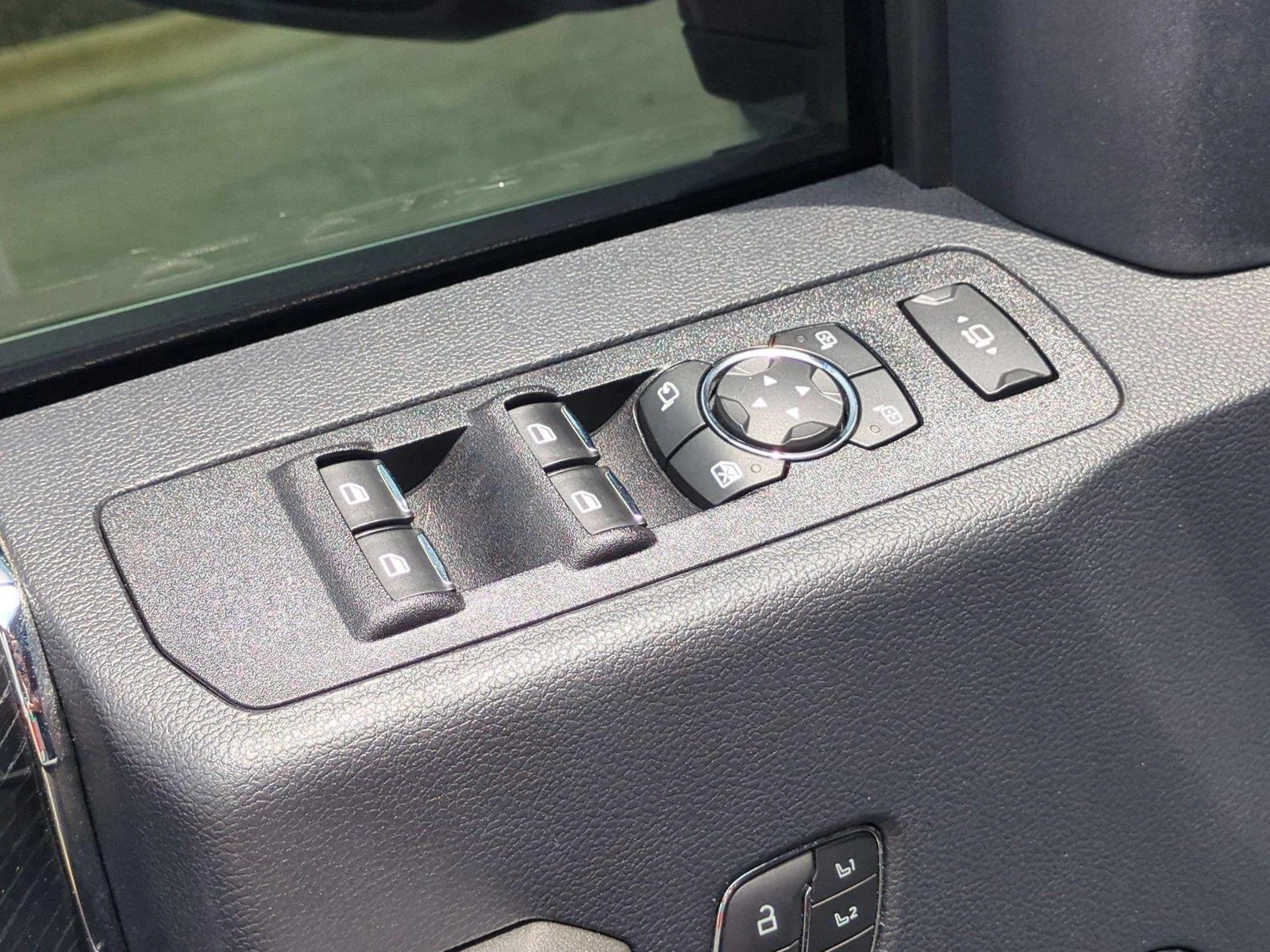 Used 2022 Agate Black Metallic Ford King Ranch image 16
