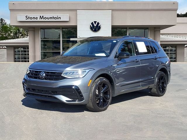2023 Volkswagen Tiguan SE R-LINE BLACK